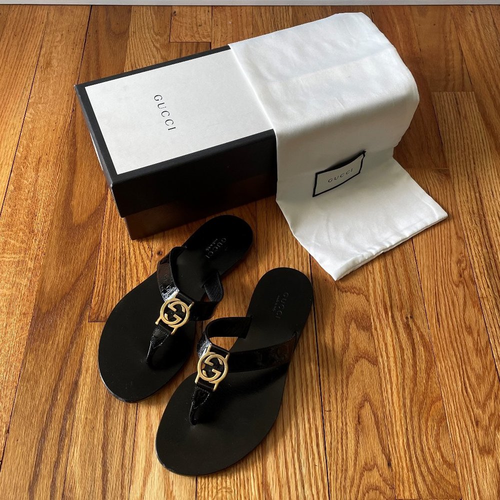 Gucci Black Vernice Crystal Thong Sandal Size 34.5